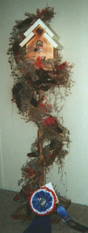 chilipepperbirdhouse.jpg